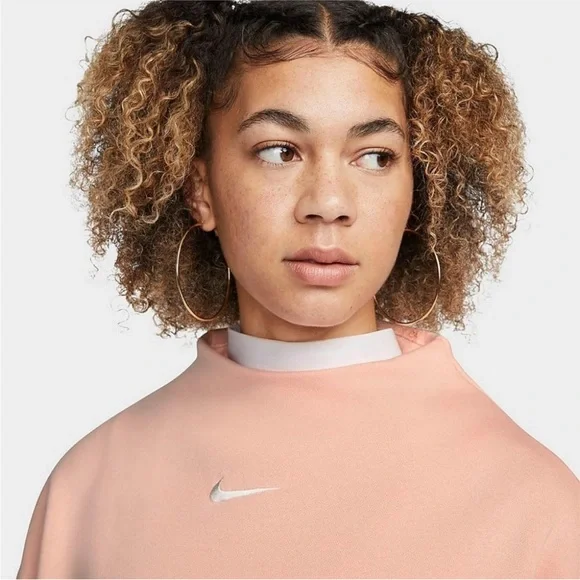 The Nike Sportswear Phoenix Fleece - Picture 3 of 9